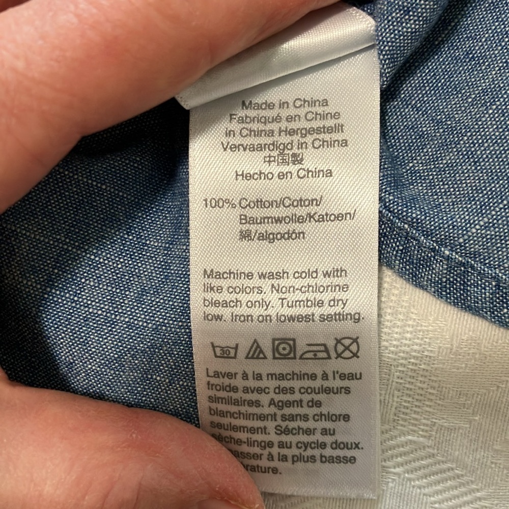 J Crew NWT Chambray Shirt with Pintucking - Picture 6 of 7